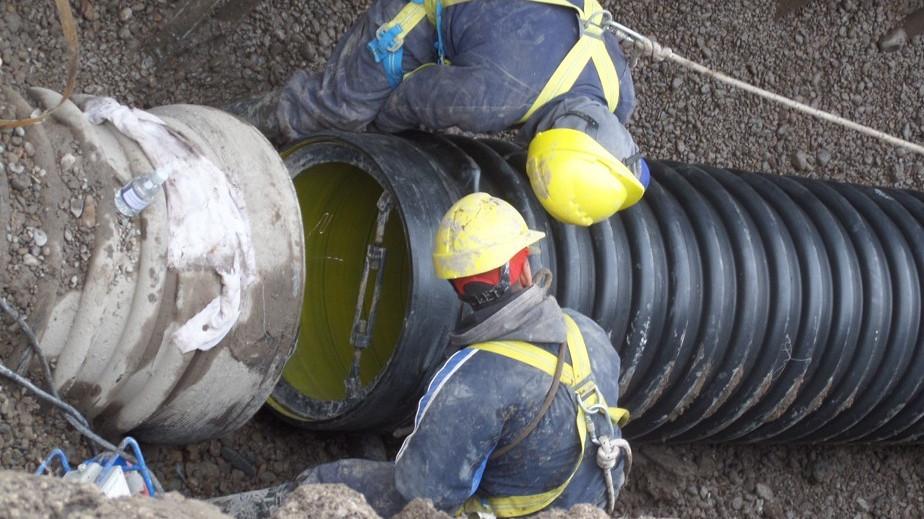 El gobierno de Alberto Weretilneck licitó una obra cloacal de $257 millones que beneficiará a 185 familias en Barrio Nuevo