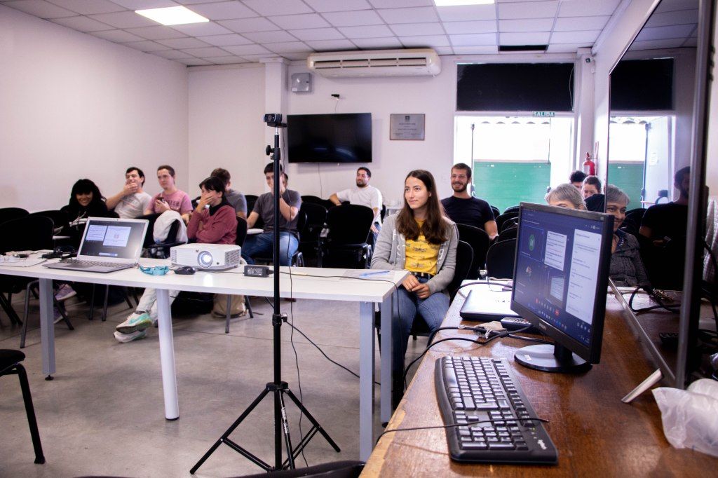 La educación híbrida gana espacio, pero enfrenta&nbsp;desafíos