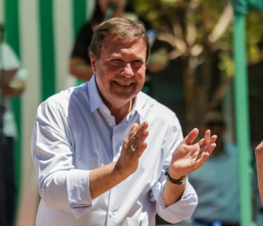 Cipolletti: Weretilneck anunció una inversión de $392 millones para mejorar la red eléctrica y el alumbrado en Las Magnolias