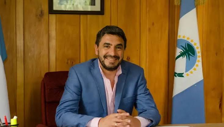 Saloniti dará su descargo por el pedido de juicio político