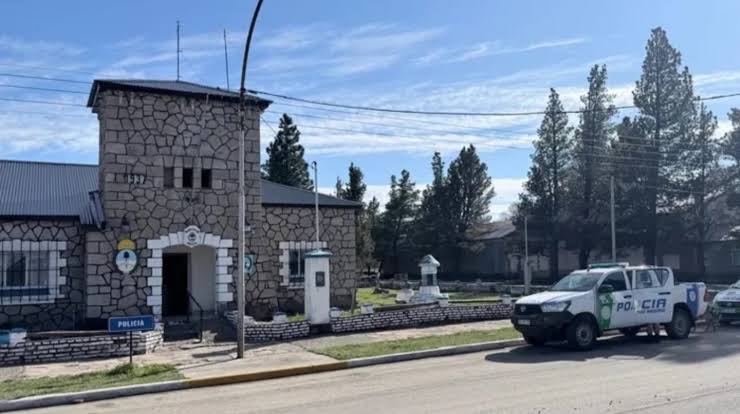 Un joven llamó a la Policía y quedó detenido en Río Negro