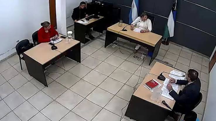 Un mes preso para los dos hombres que atacaron a un adolescente con un destornillador en Cipolletti