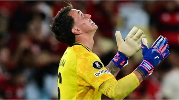 La noche de Muslera: tres penales atajados para llevar a Estudiantes a la final de la Libertadores