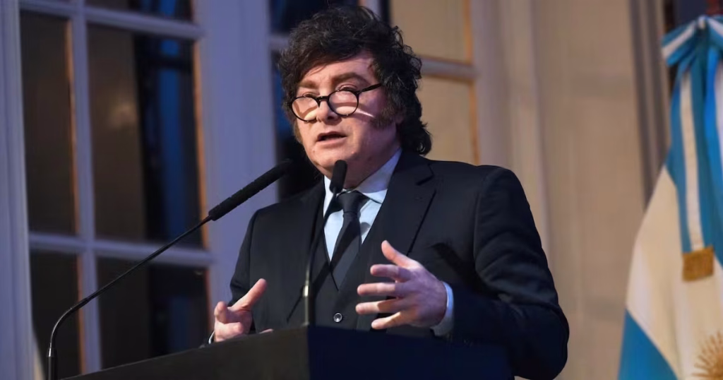 La recuperación salarial le da oxígeno político a Milei para 2027